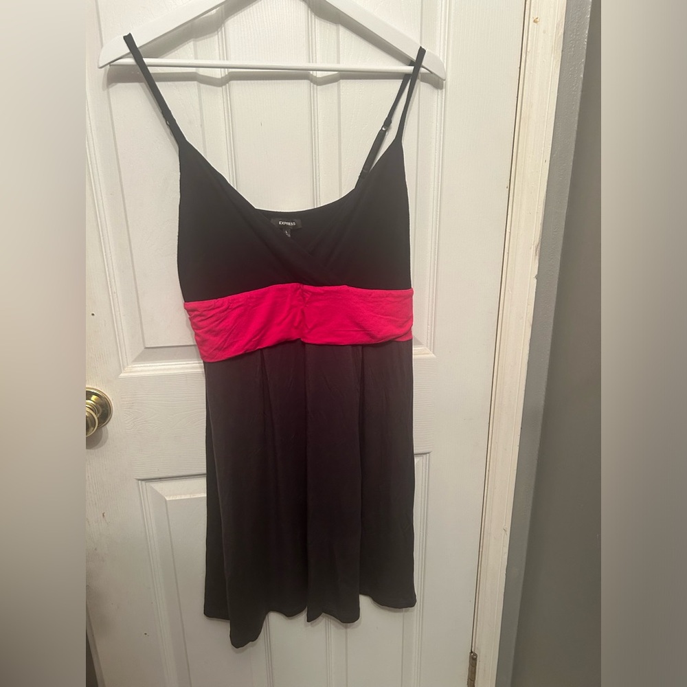 EUC Express woman’s large dress a little above knee length